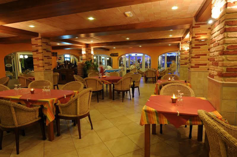 Maribel Villas Cala Blanca  Buitenkant foto